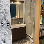 Large Flat In Montmartre With Terrace 아파트